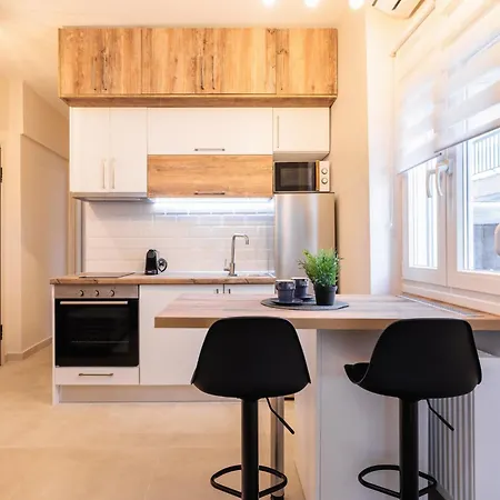 F & B Collection - Flat For 5 Apartment *